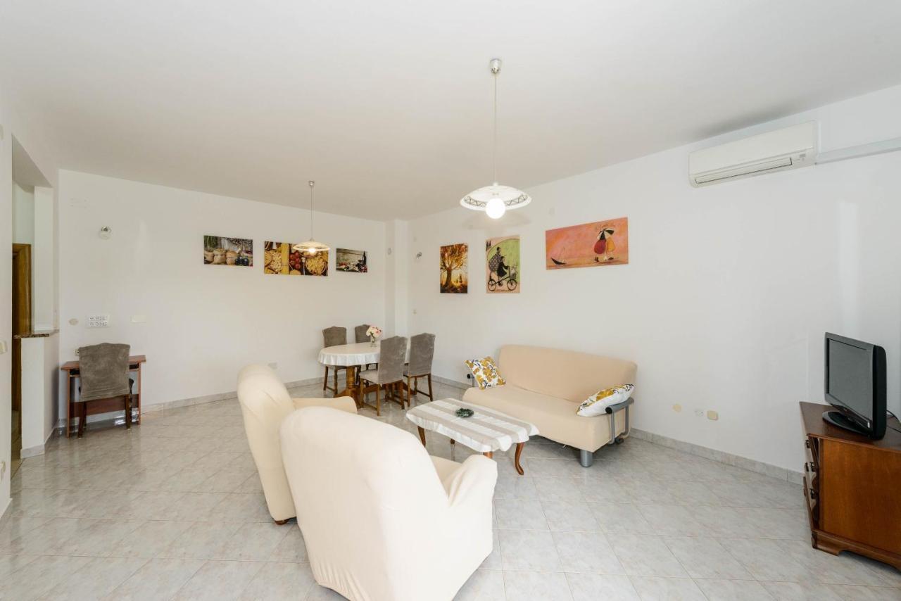 Apartments Milar Rovinj Buitenkant foto